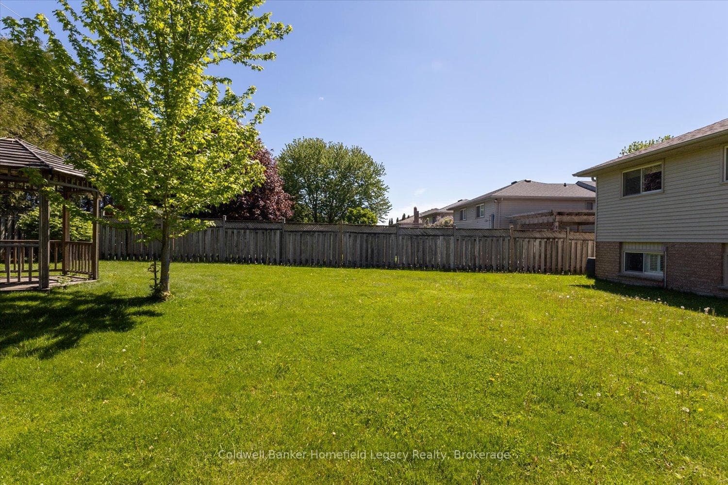 19 Meadowridge Drive photo 35