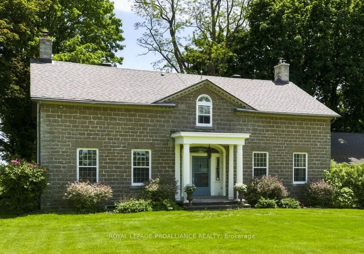 1105 County Road 2 Road photo 1