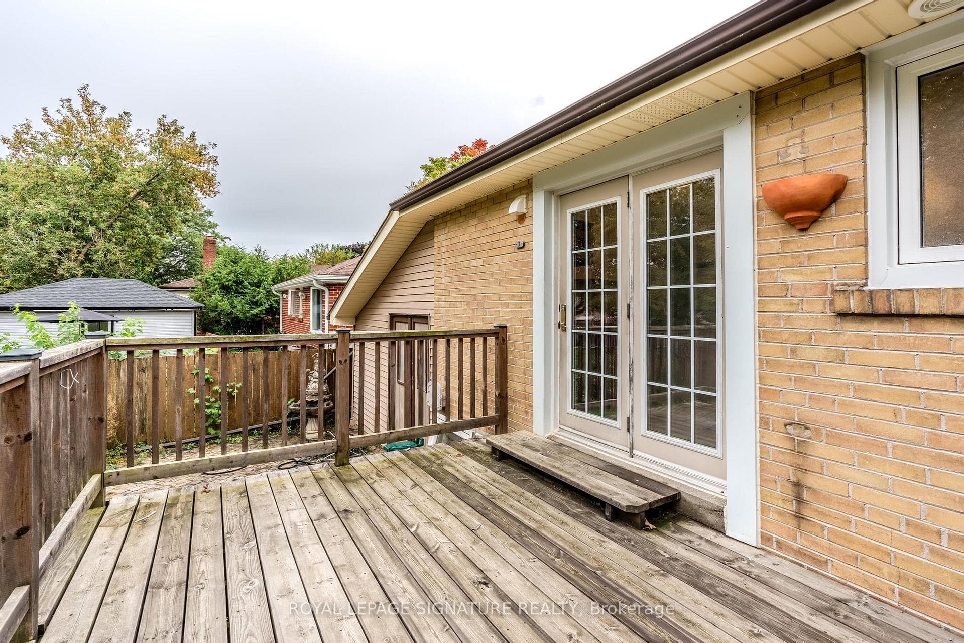 41 Windsor Drive Unit Main photo 28