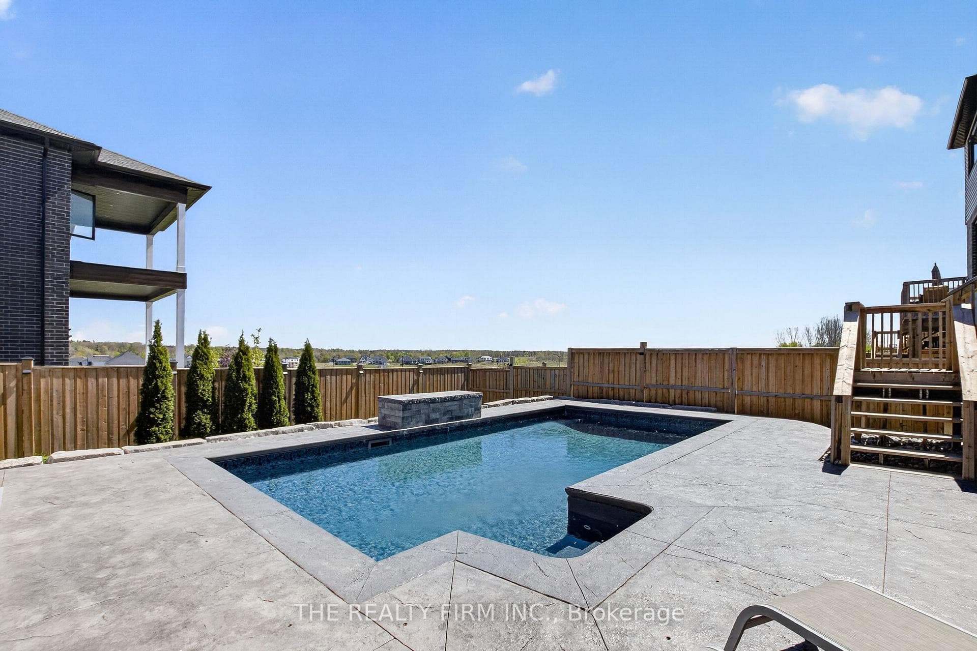 87 Daventry Way photo 40