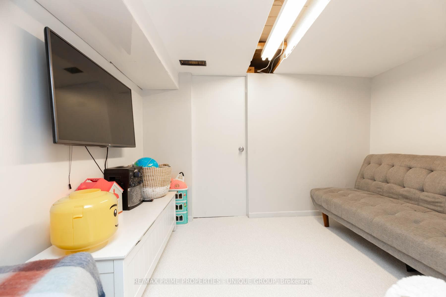 51 Spruce Street photo 30