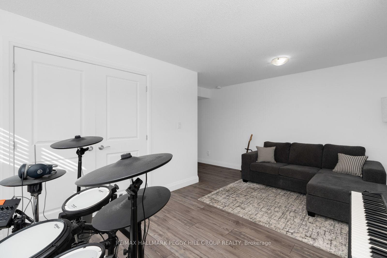 2967 Earl Street photo 17