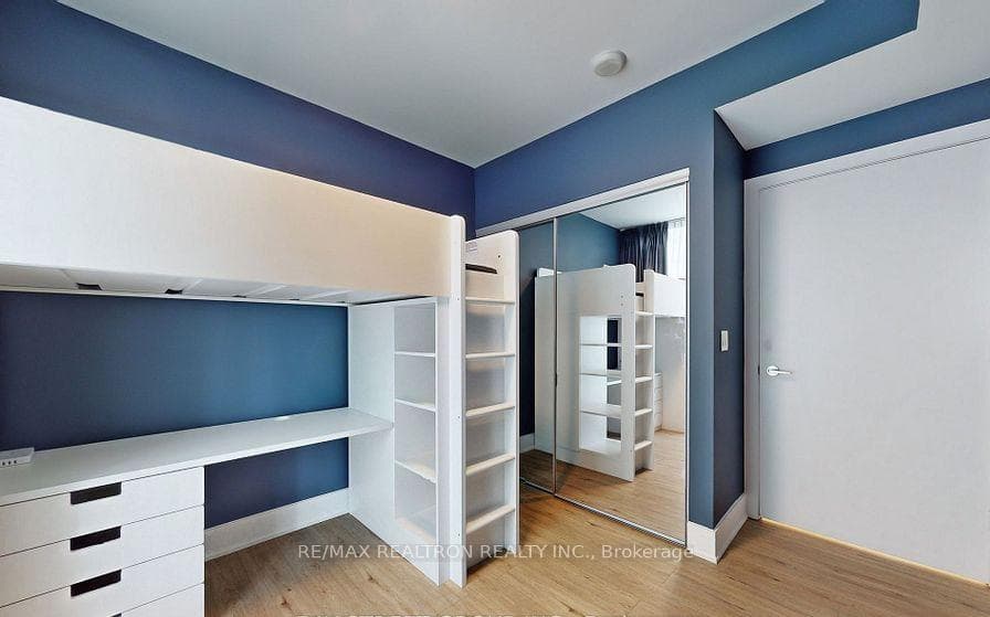200 Bloor Street Unit 1901 photo 11