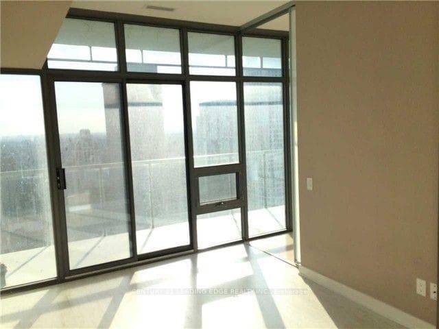 33 Charles Street Unit 3707 photo 14