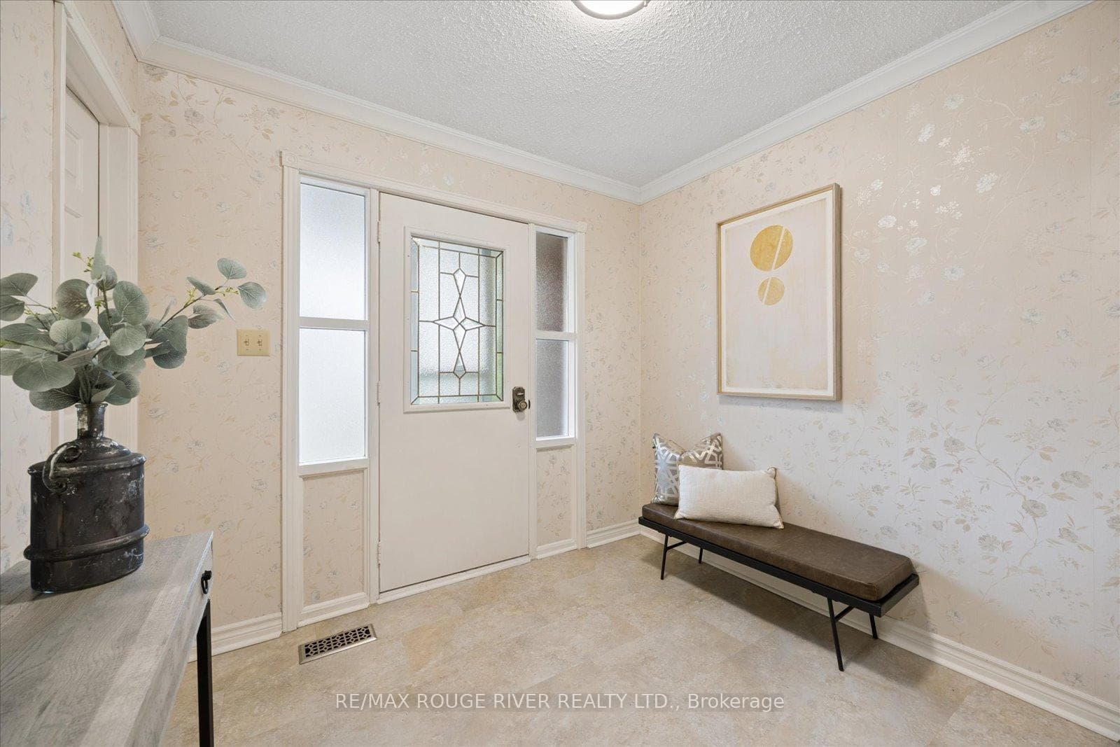 502 Broadgreen Street photo 2