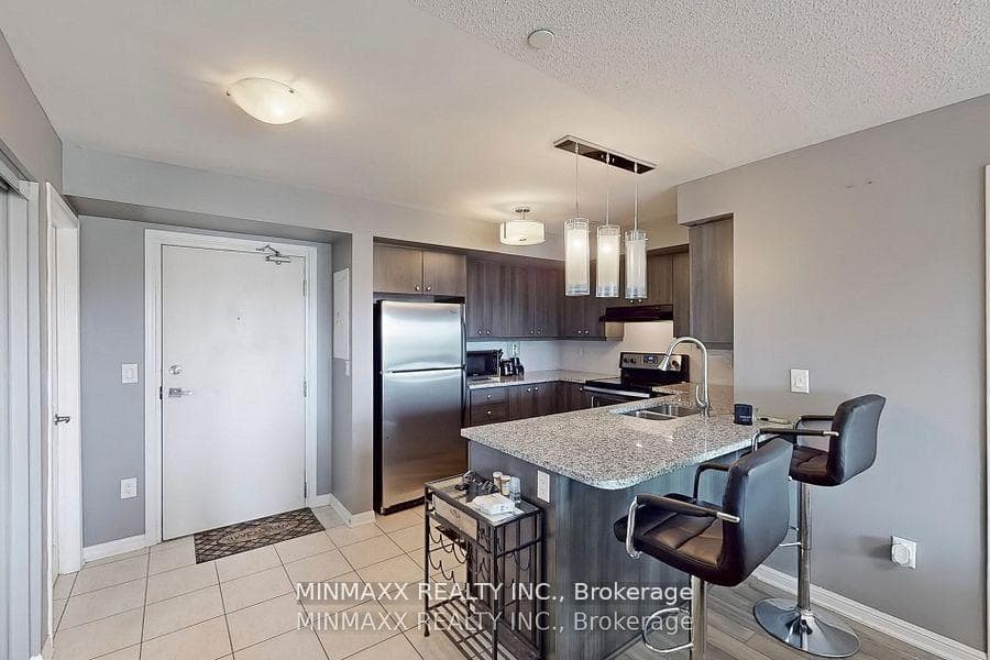 1005 Nadalin Heights Unit 305 photo 11