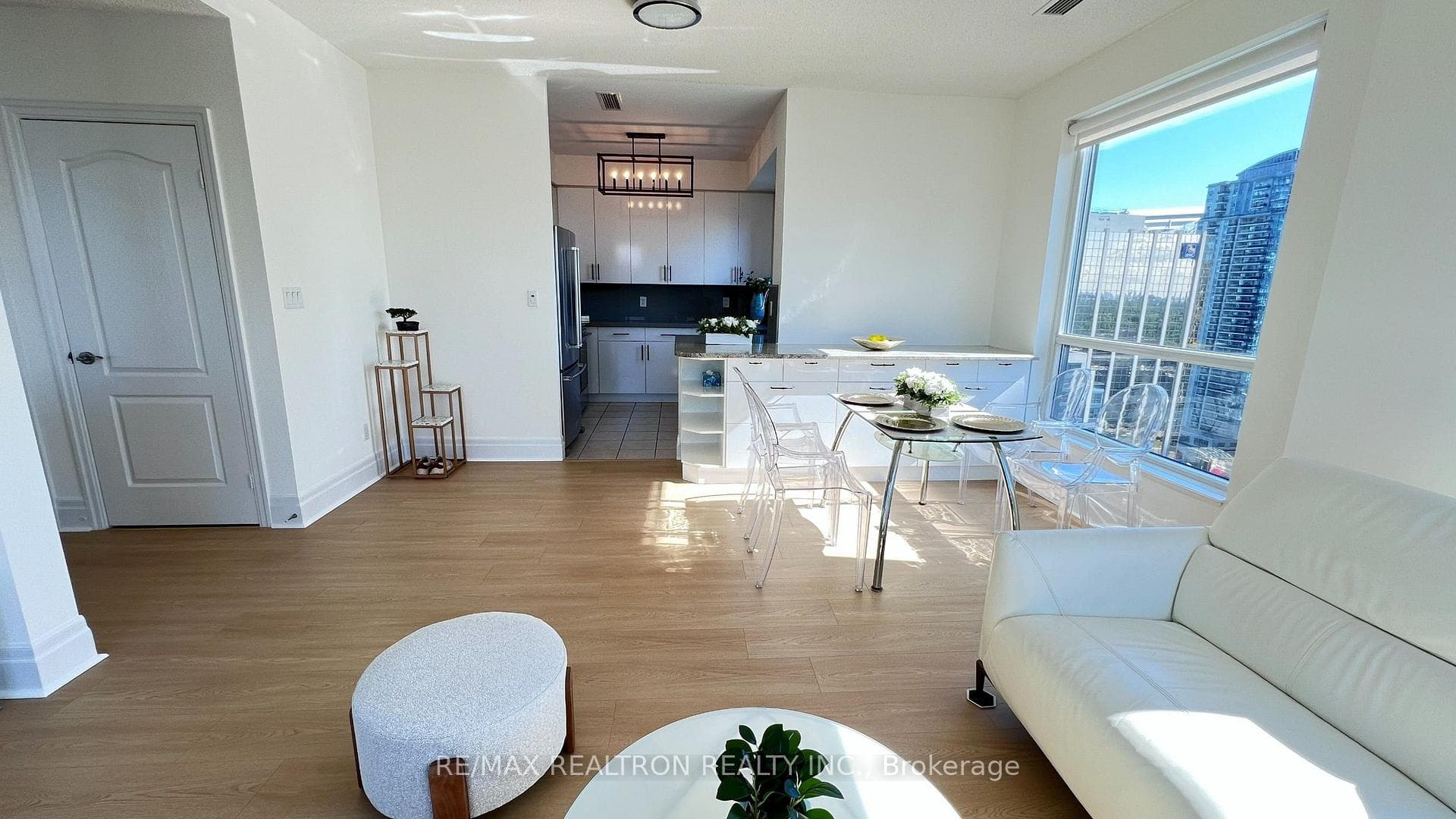 Family Room to Kitchen