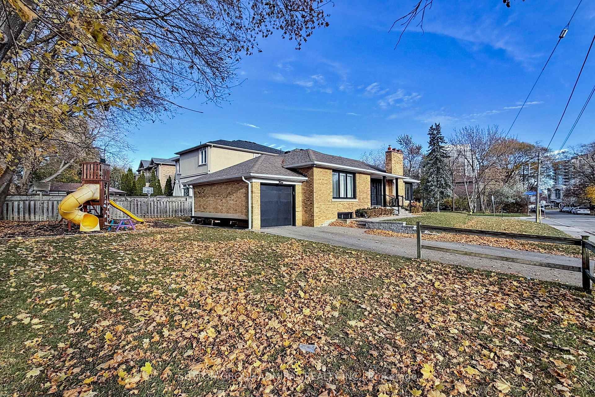 66 Brucewood Crescent photo 1