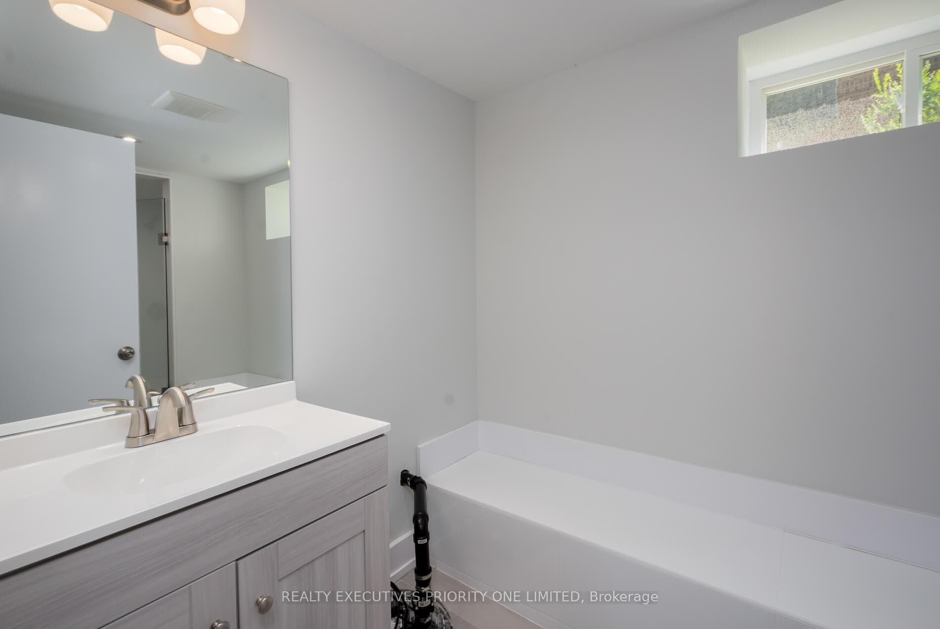 2195 King Road photo 27