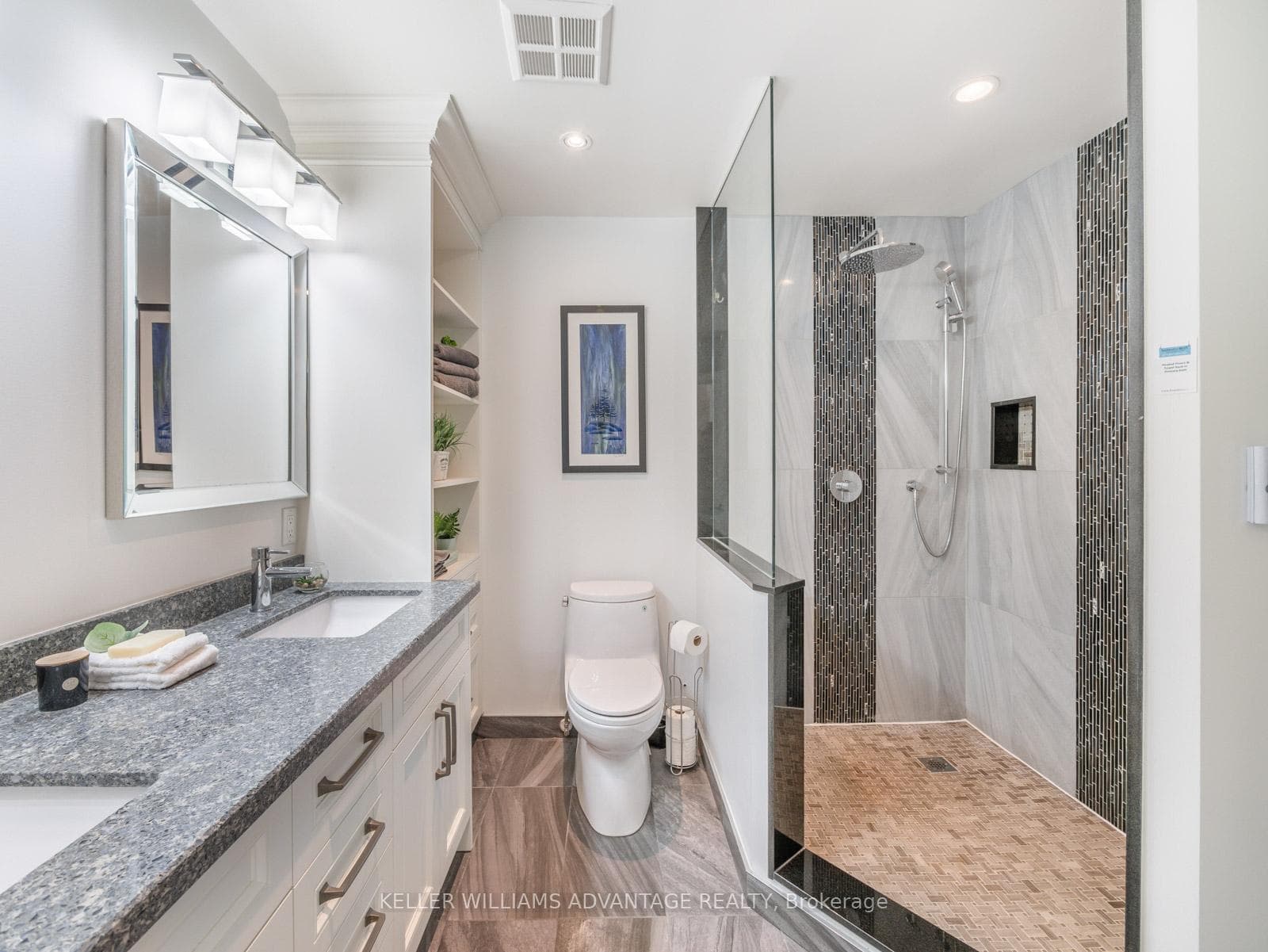 20 Guildwood Parkway Unit PH 15 photo 8