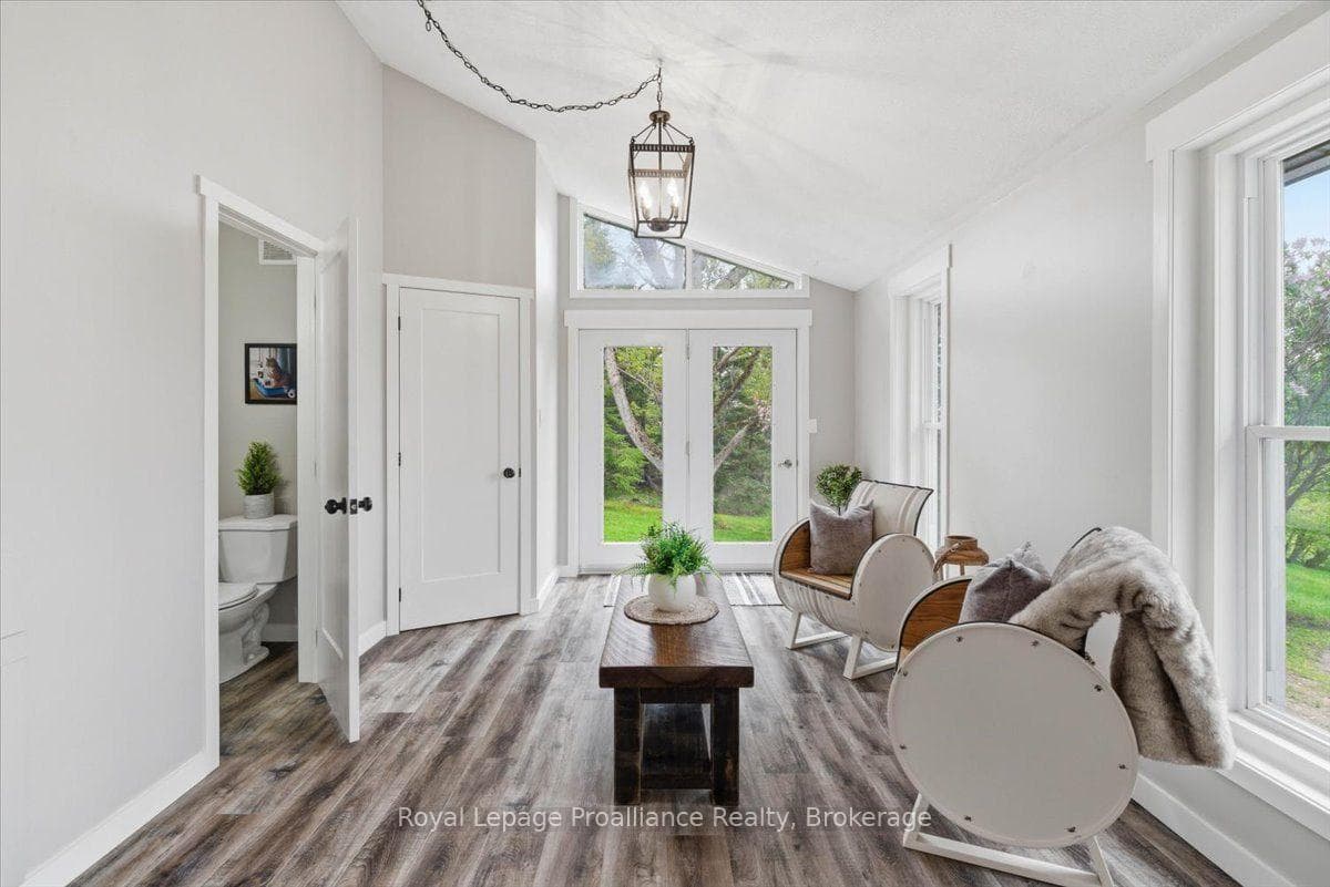 659 Moira Road photo 4