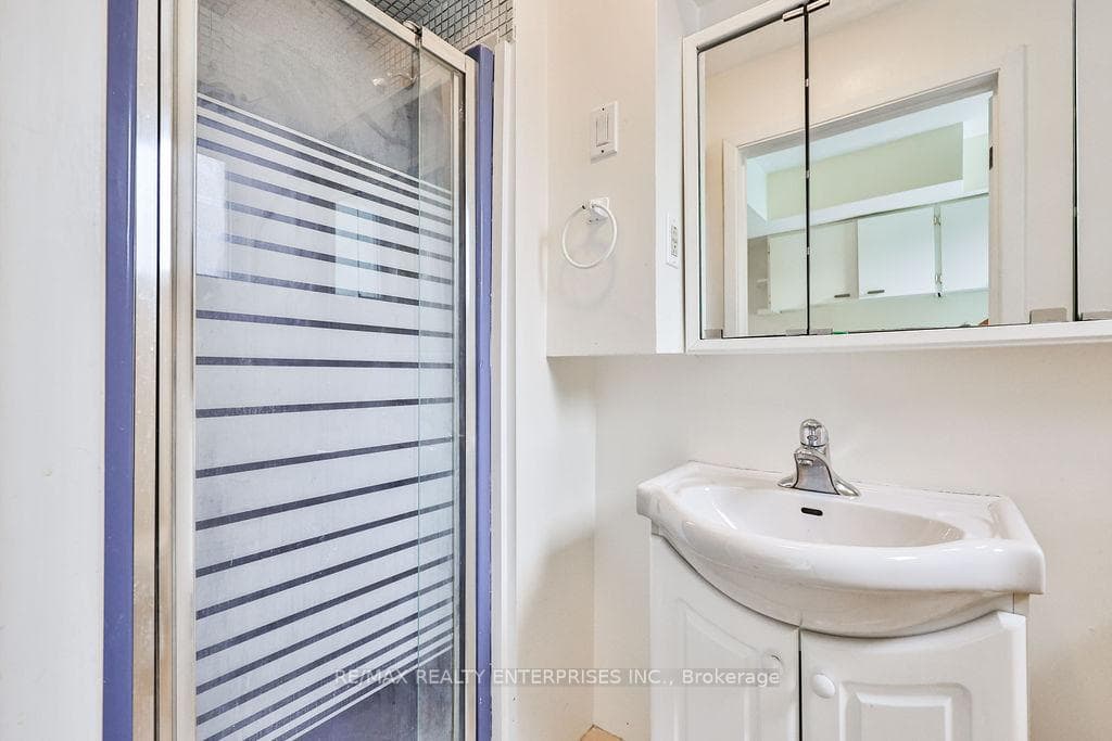 3 Pc Bath On Ground Level (2nd Flr)