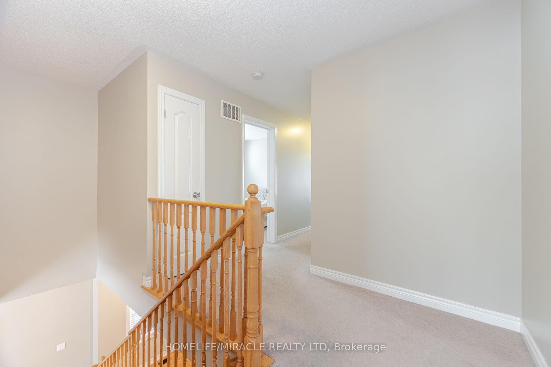 815 Miltonbrook Crescent photo 15