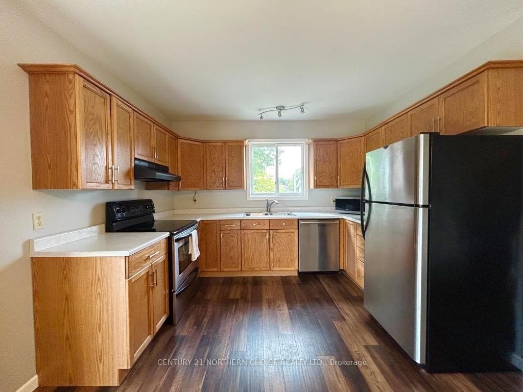 1232 Emo Road photo 6