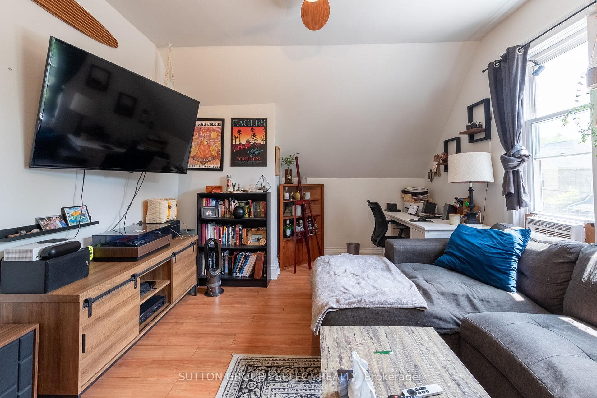 852 Lorne Avenue photo 32