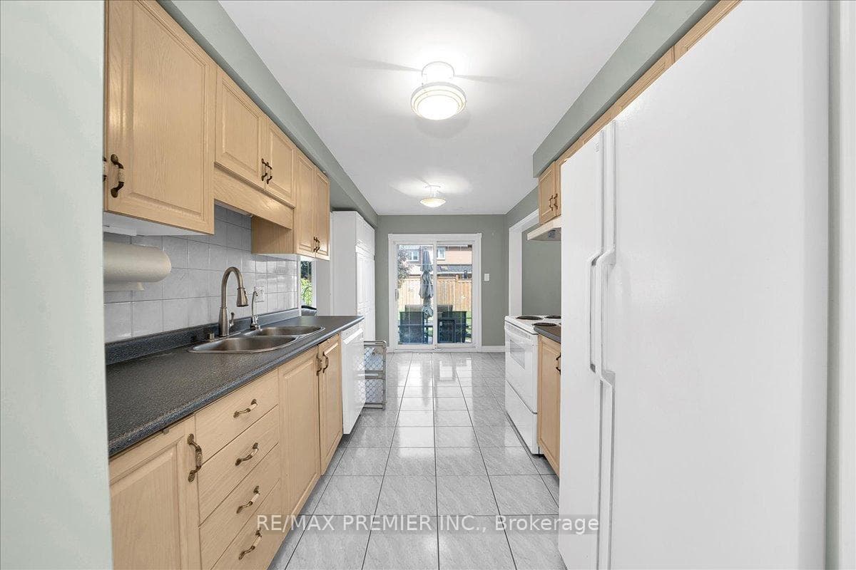 17 Berrydown Drive photo 6