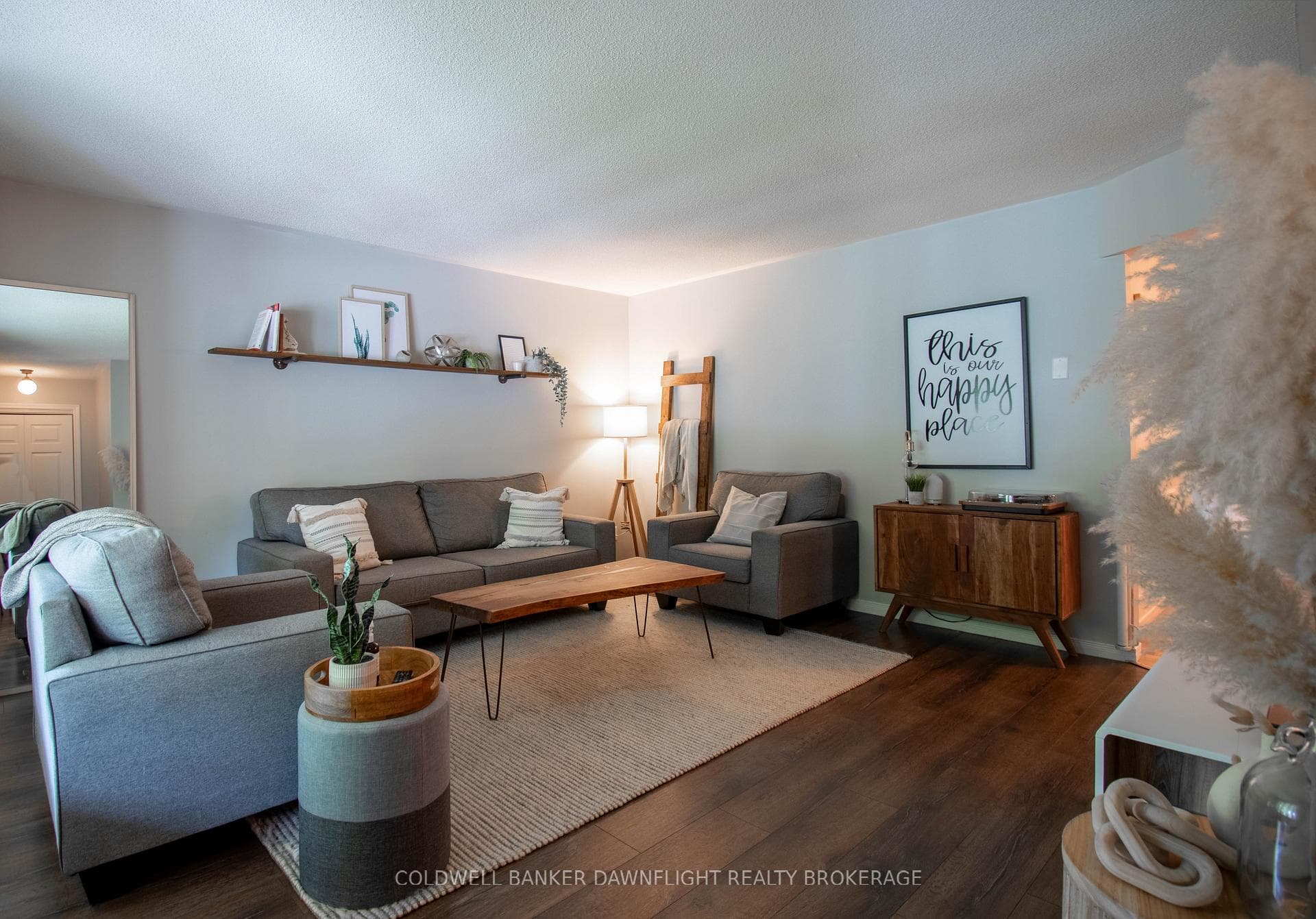 225 Carling Street photo 5