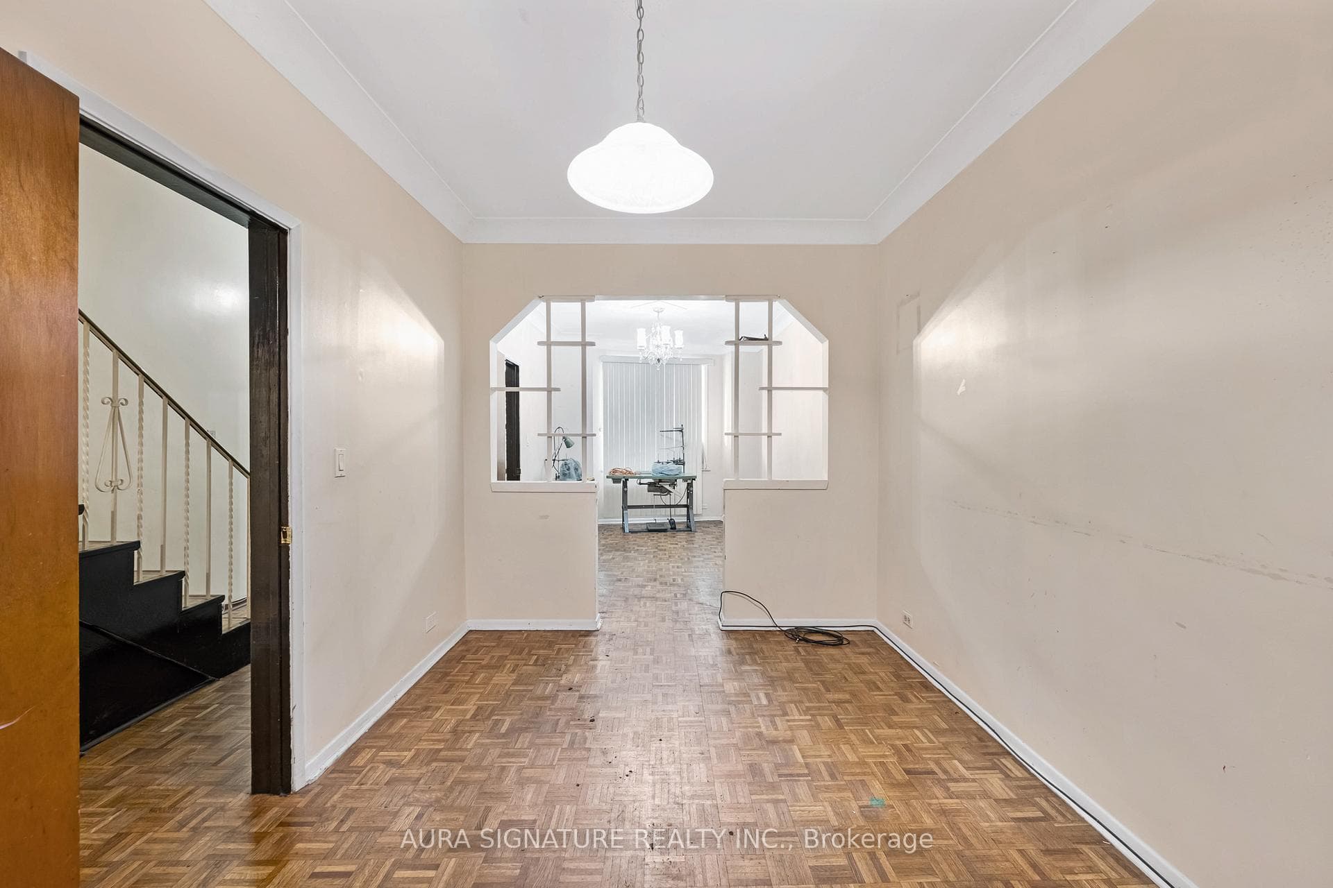 246 Niagara Street photo 9