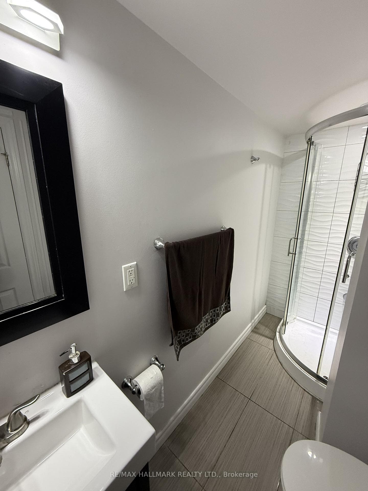 43 Galloway Road photo 8