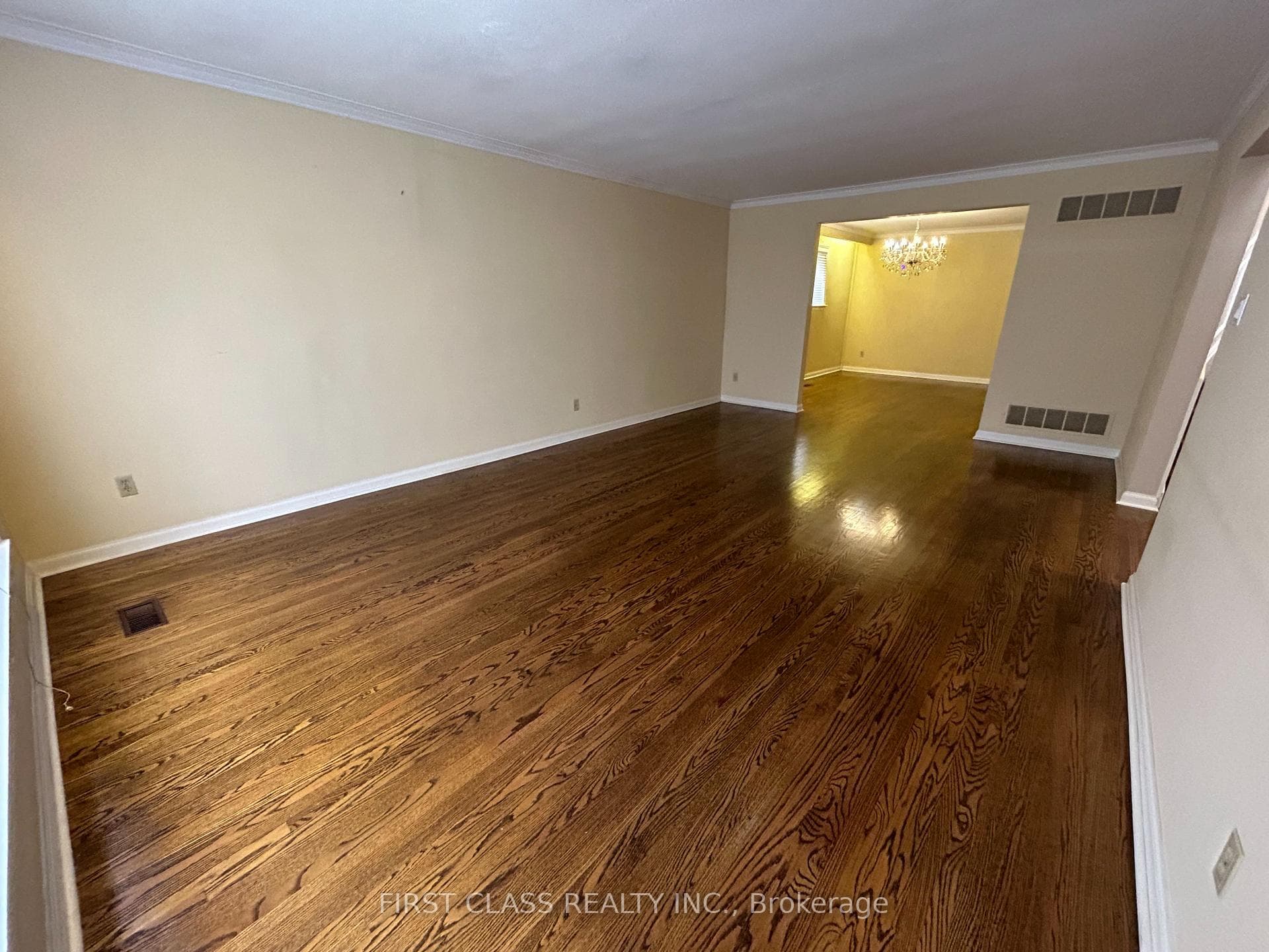 36 Tanbark Crescent photo 5