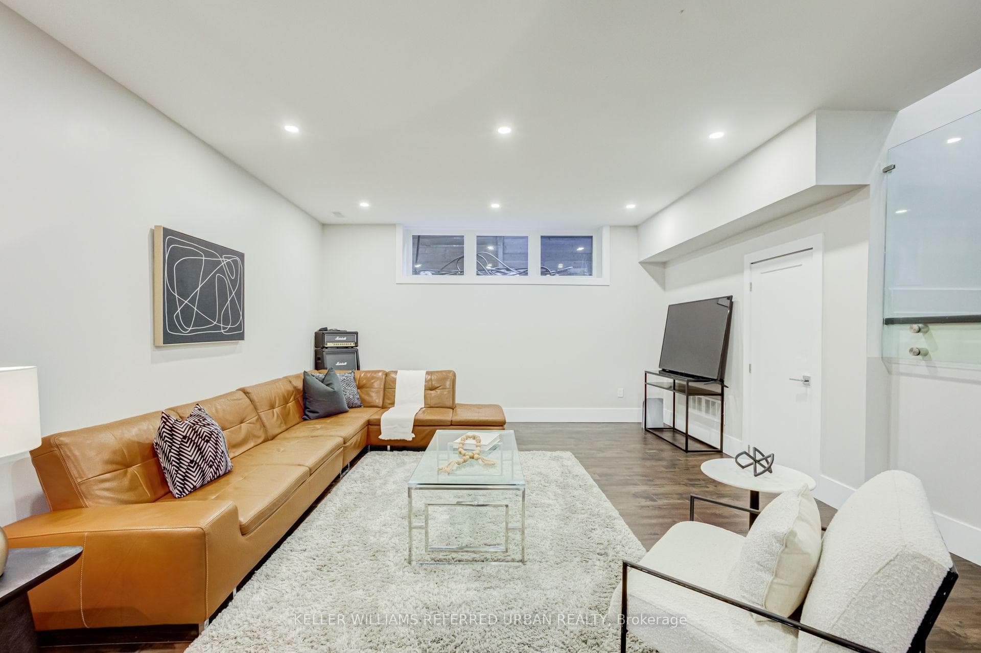 57 Ambleside Avenue photo 41