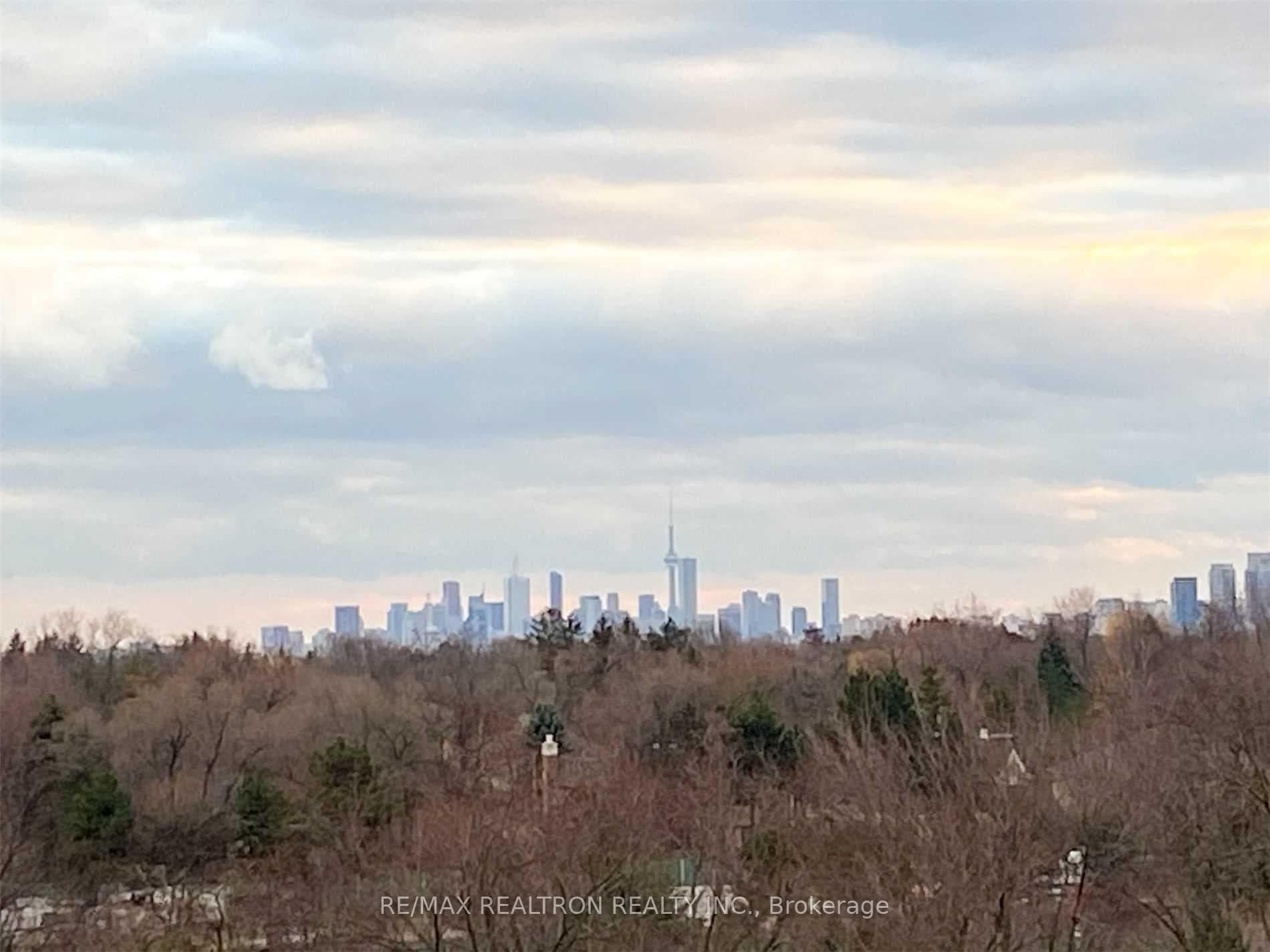 621 Sheppard Avenue Unit 703 photo 19