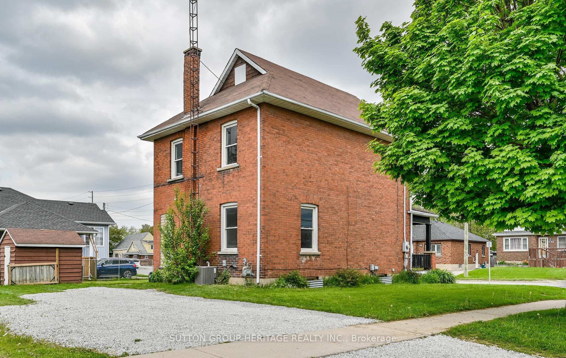 782 Ritson Road photo 31