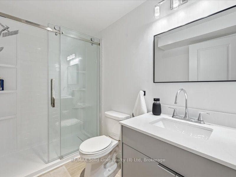 39 Avanti Crescent photo 34
