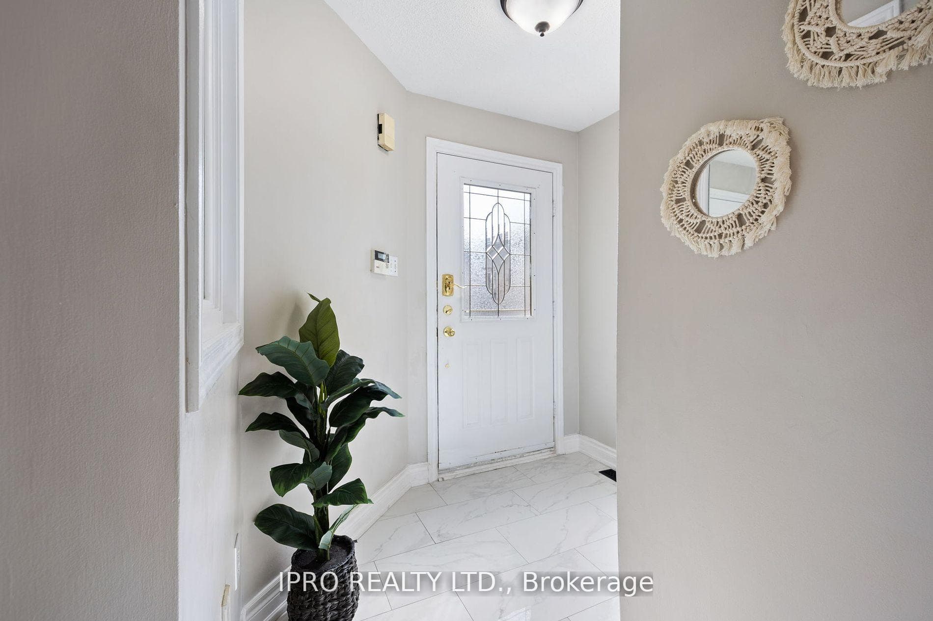 5658 Glen Erin Drive Unit 26 photo 1