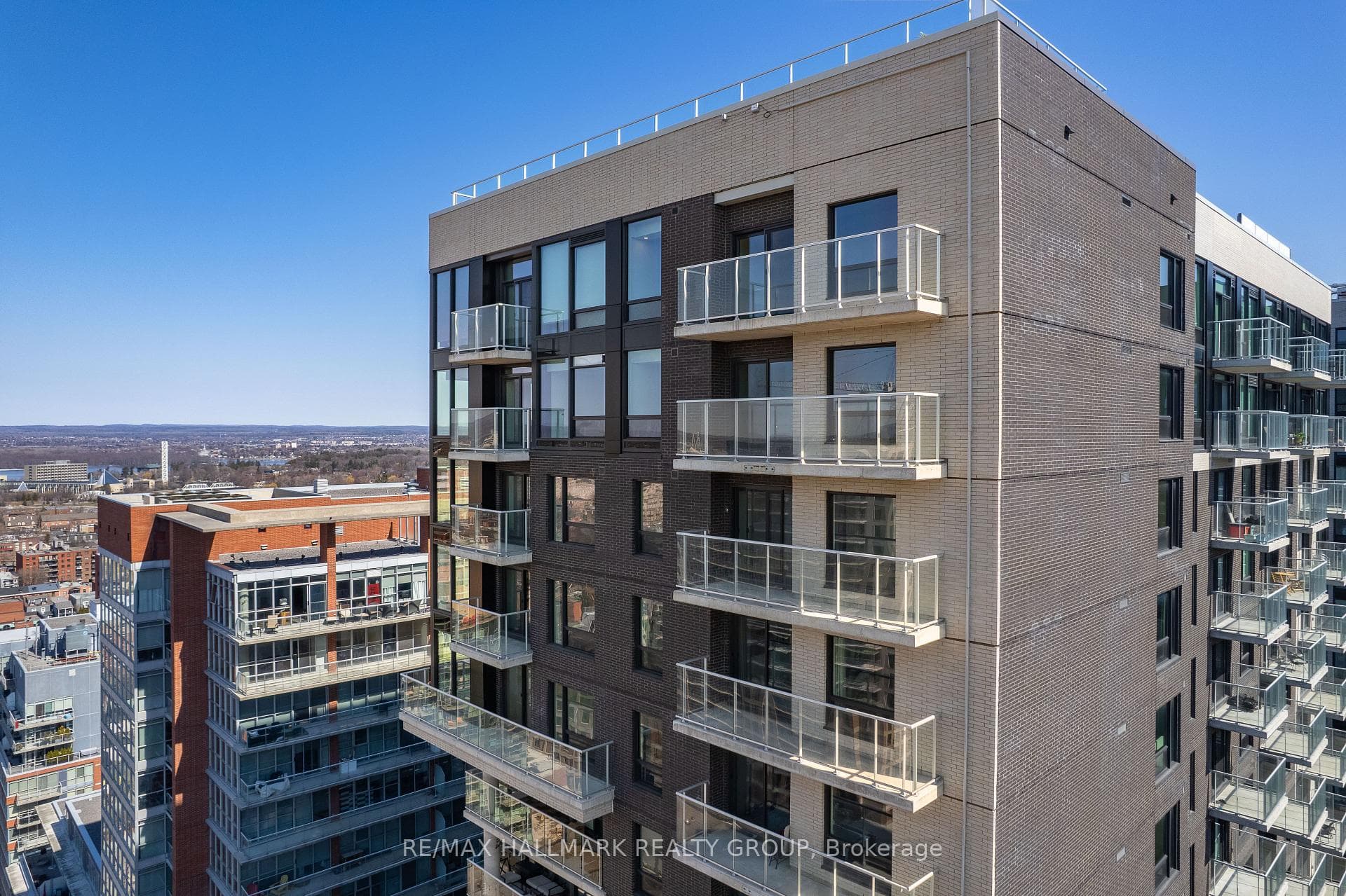 180 George Street Unit 1407 photo 27
