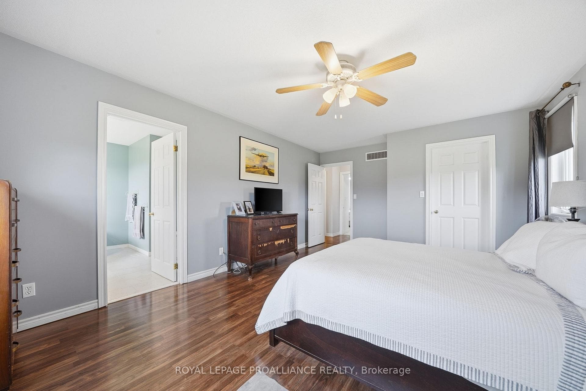 1489 Airport Parkway photo 19