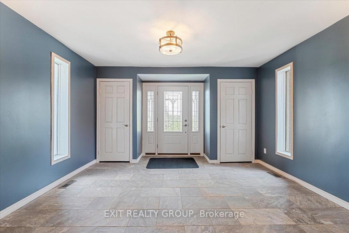 315 Haigs Reach Road photo 4