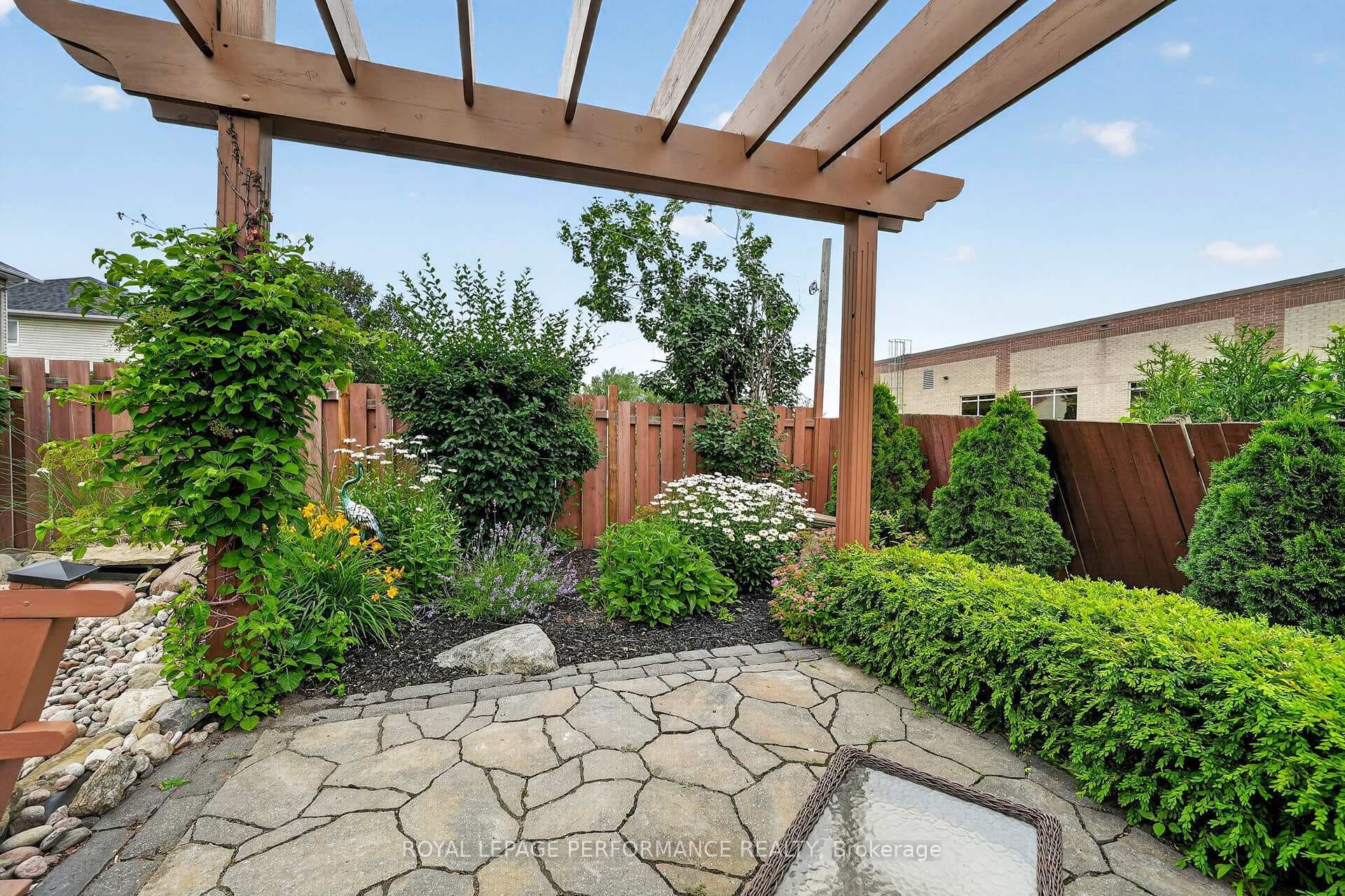 522 Jase Street photo 41