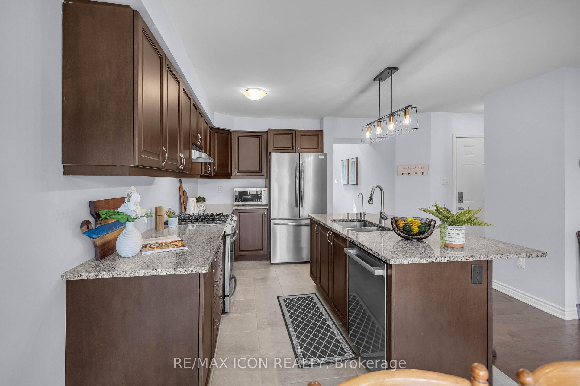 515 Equestrian Way photo 10