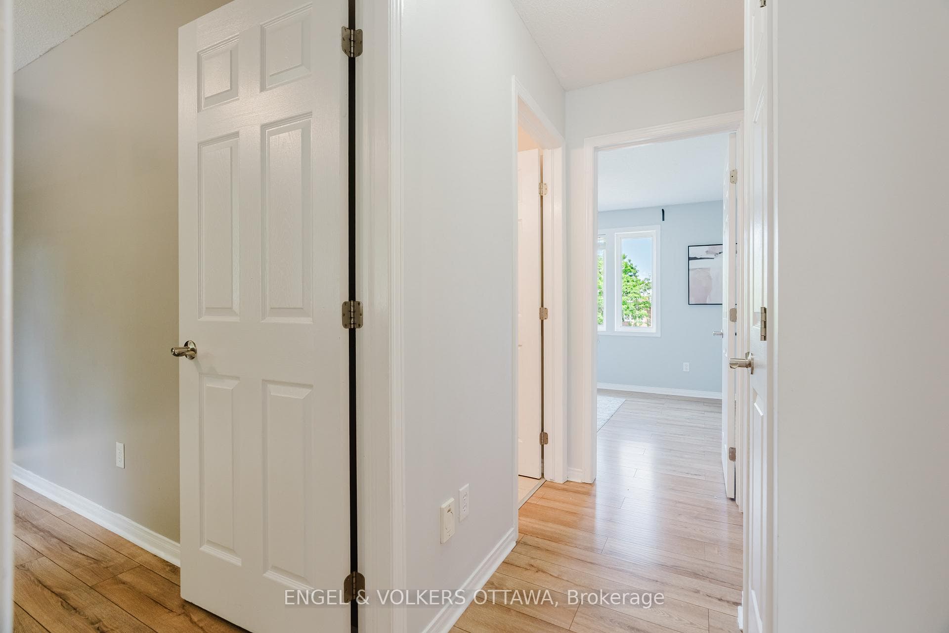 77 Whalings Circle photo 24