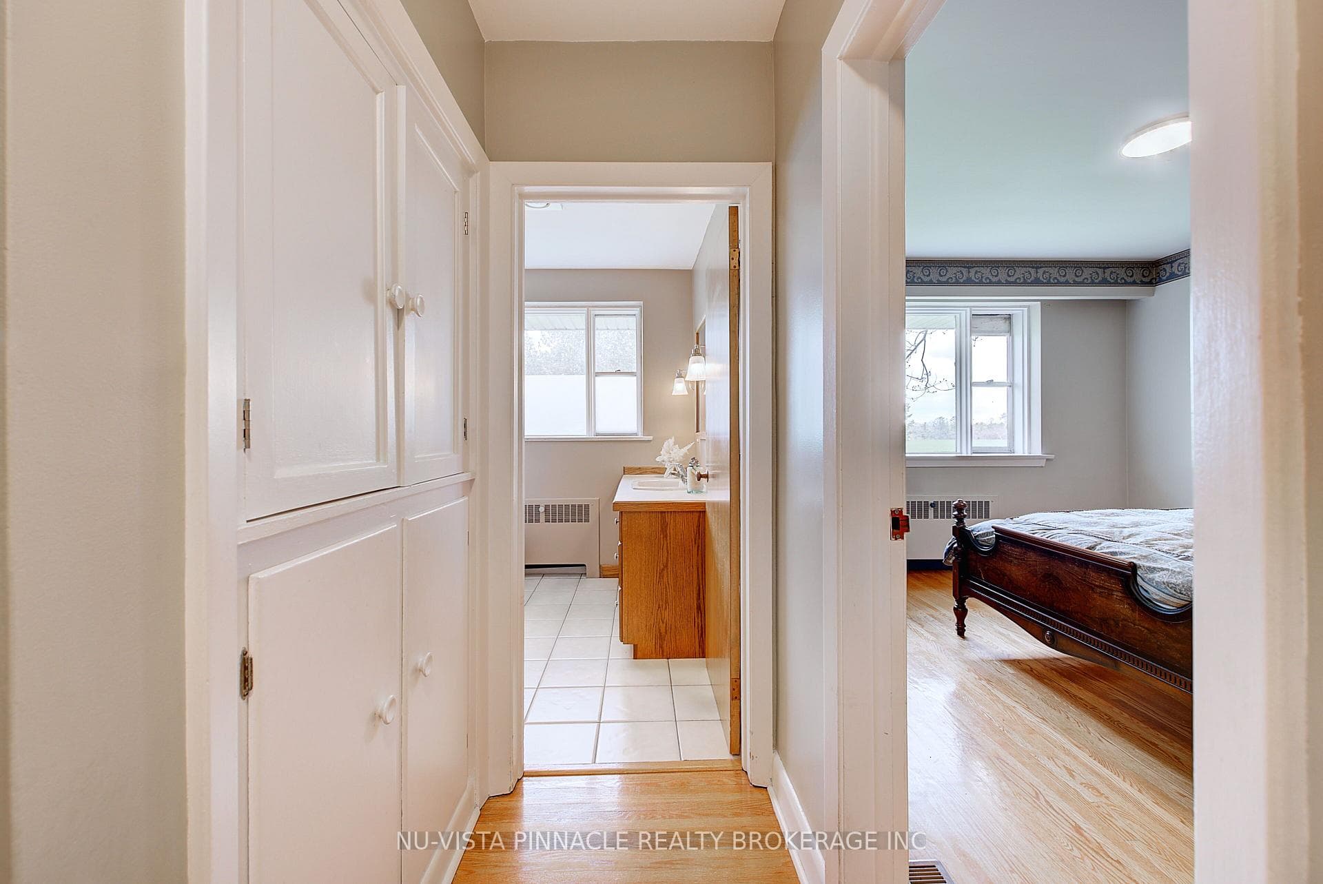 21752 Richmond Street photo 22