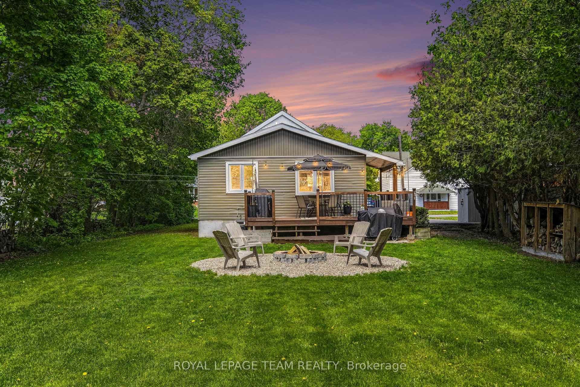 102 Strachan Street photo 36