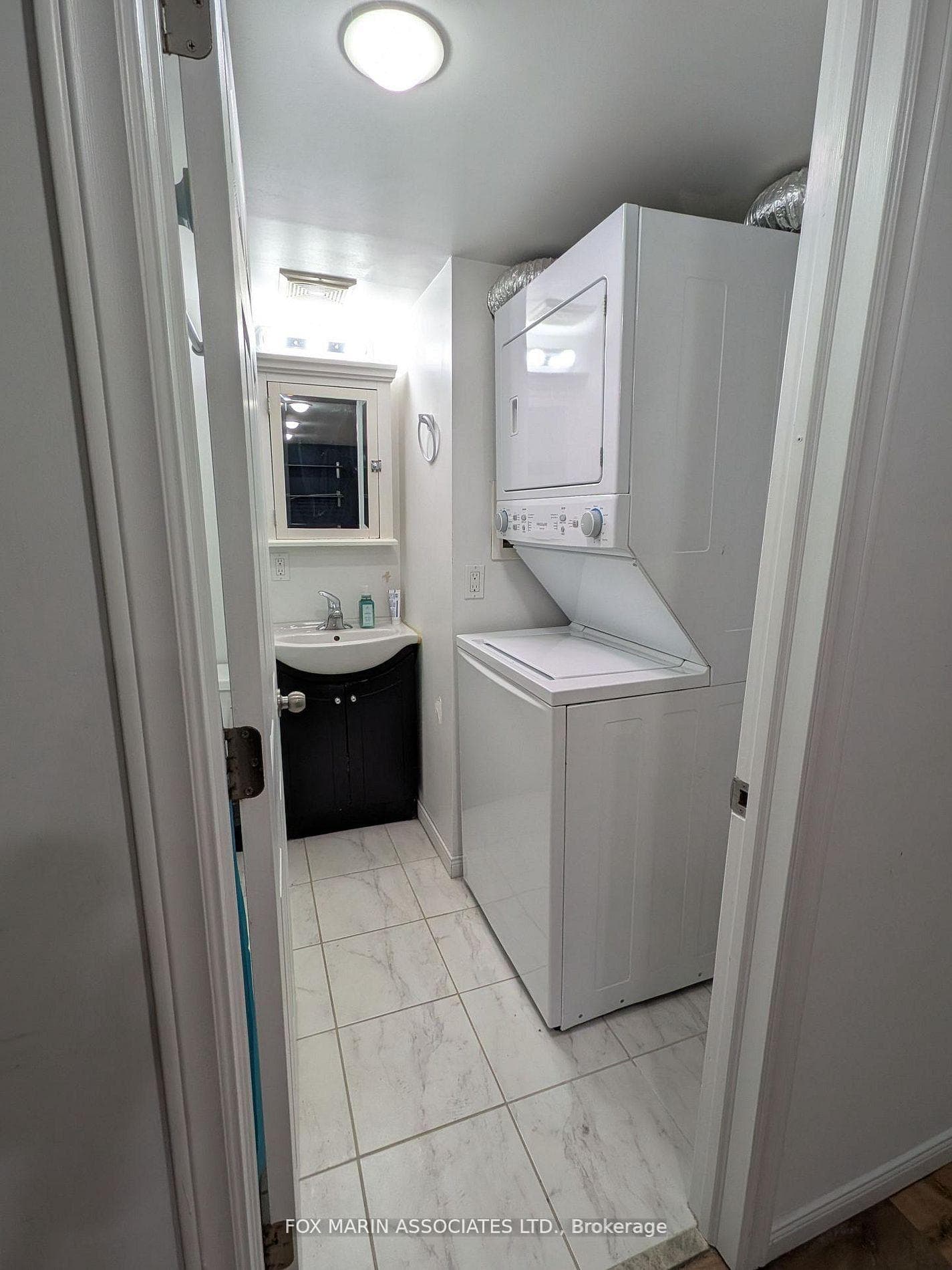 751 Markham Street Unit Basement photo 8