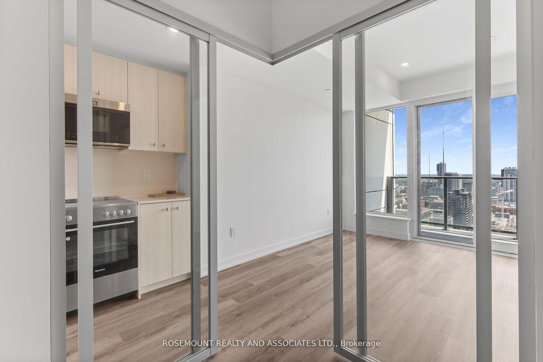 15 Wellington Street Unit 2805 photo 9