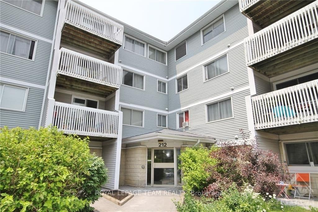 212 VIEWMOUNT Drive Unit 105 photo 1