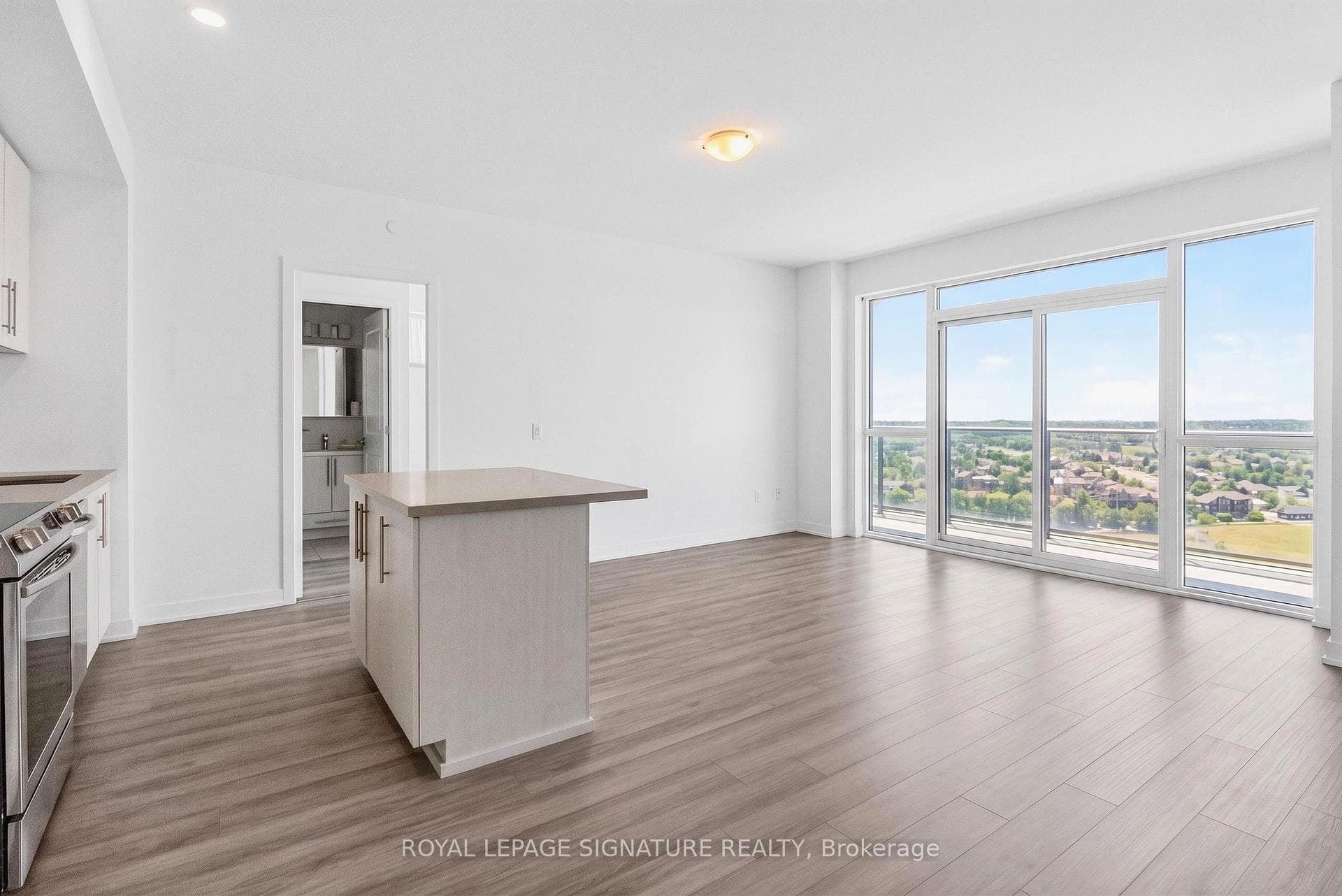 4699 Glen Erin Drive Unit 1504 photo 17