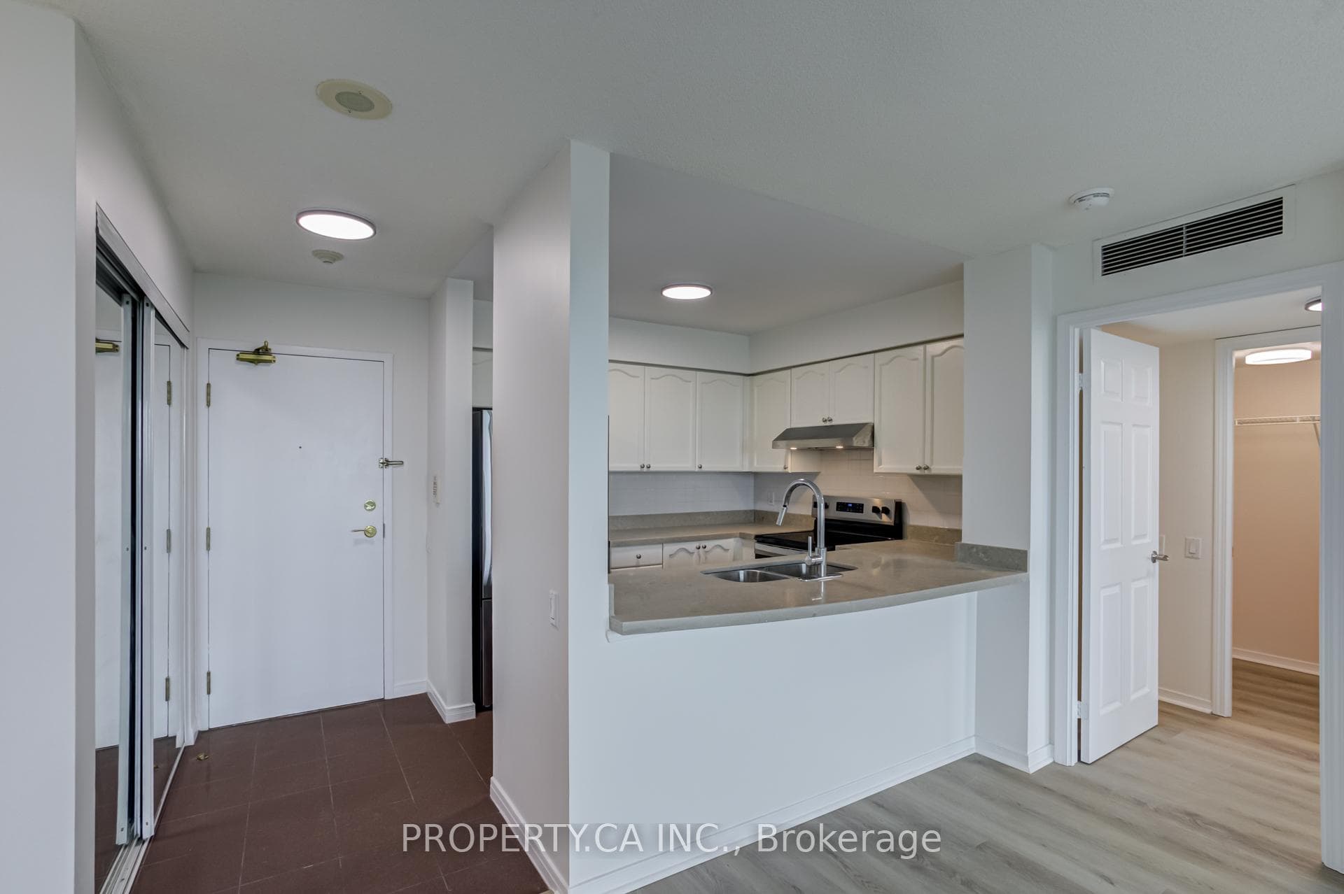 8 Hillcrest Avenue Unit 2309 photo 9
