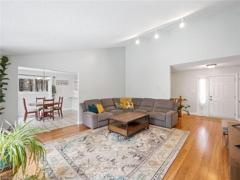 1182 GILL Road photo 6