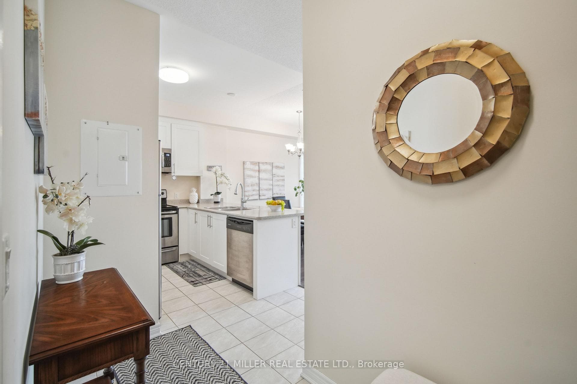 216 Oak Park Boulevard Unit 308 photo 3