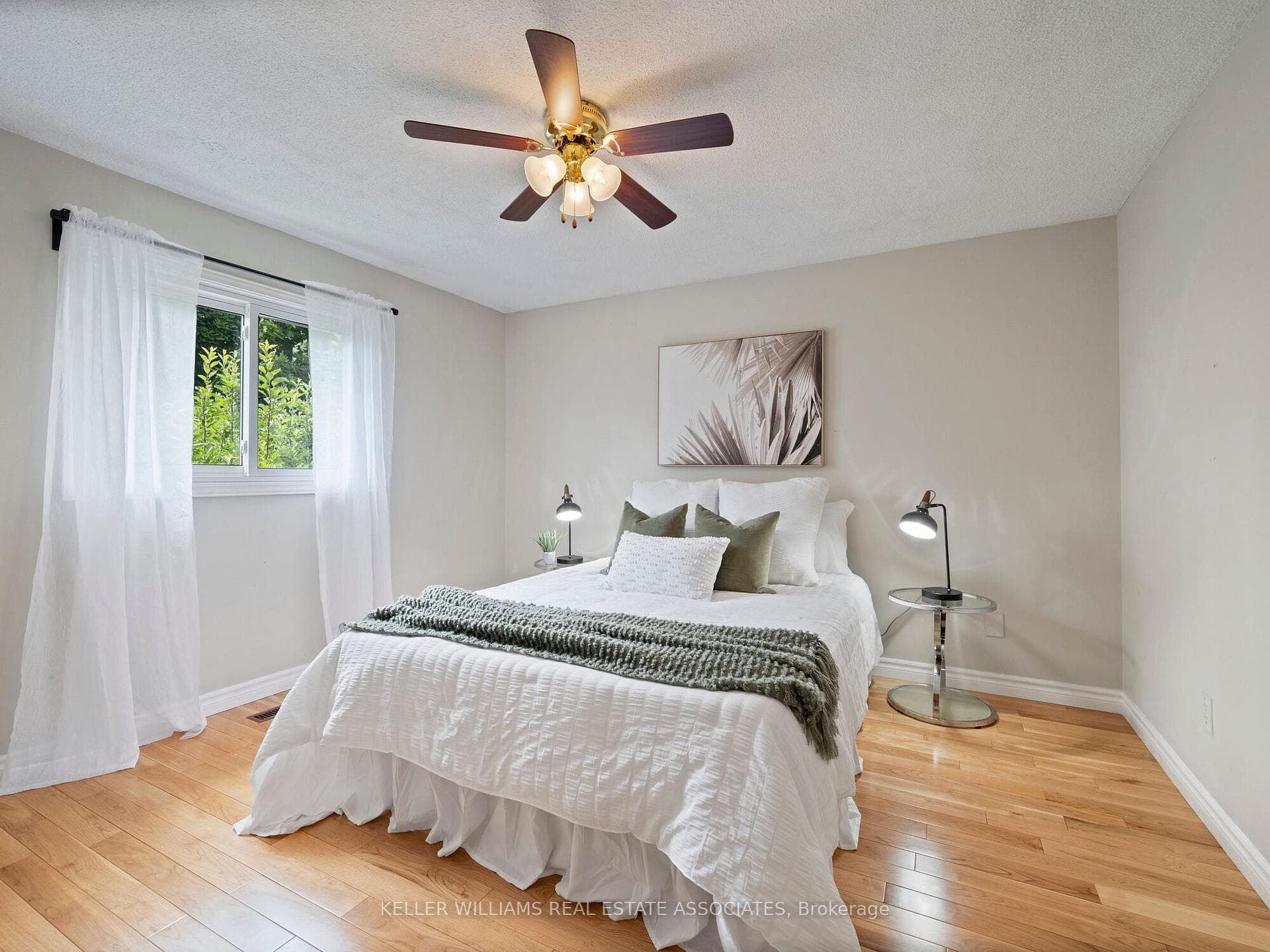 6398 Coachford Way photo 23