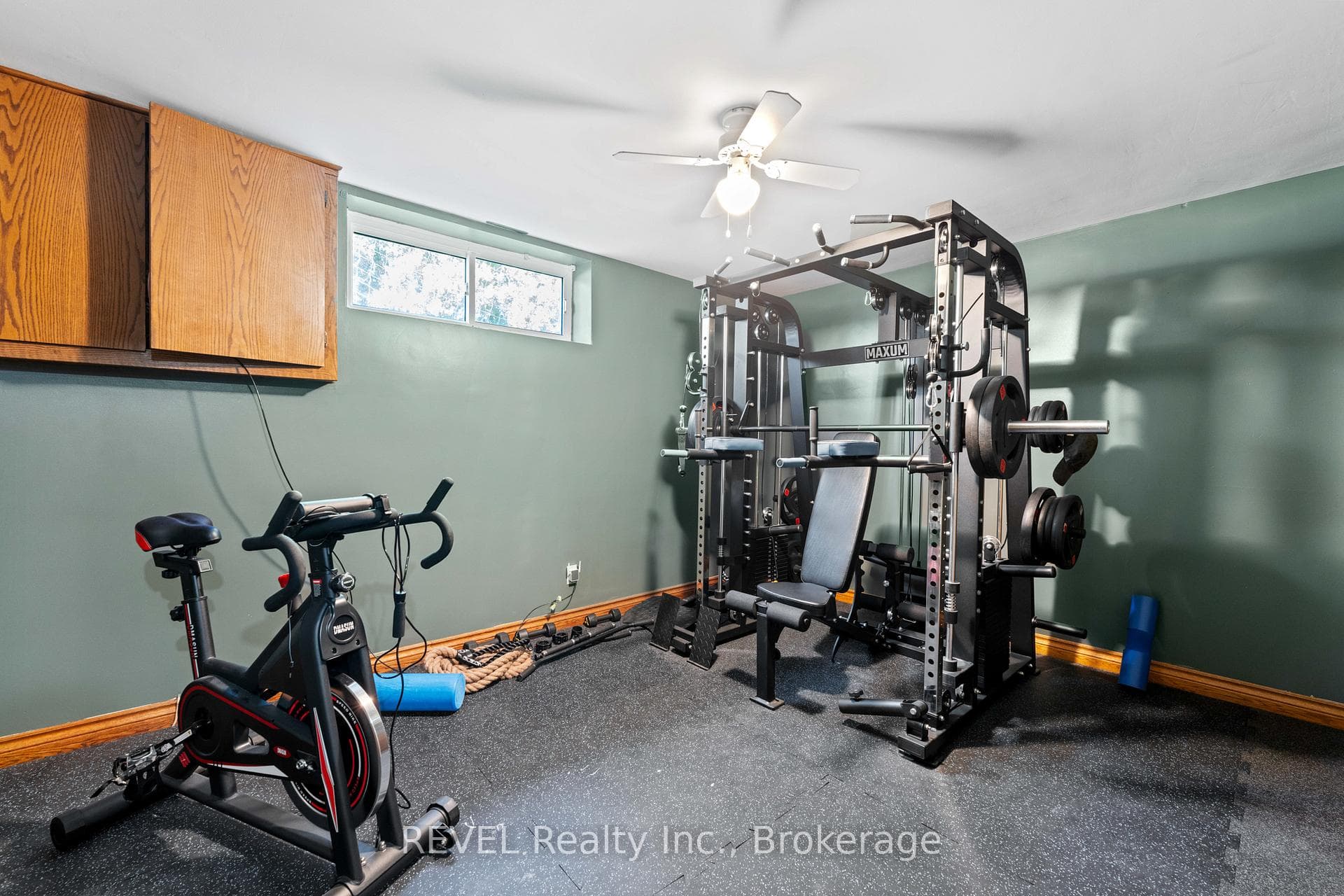 1081 VANSICKLE Road photo 33