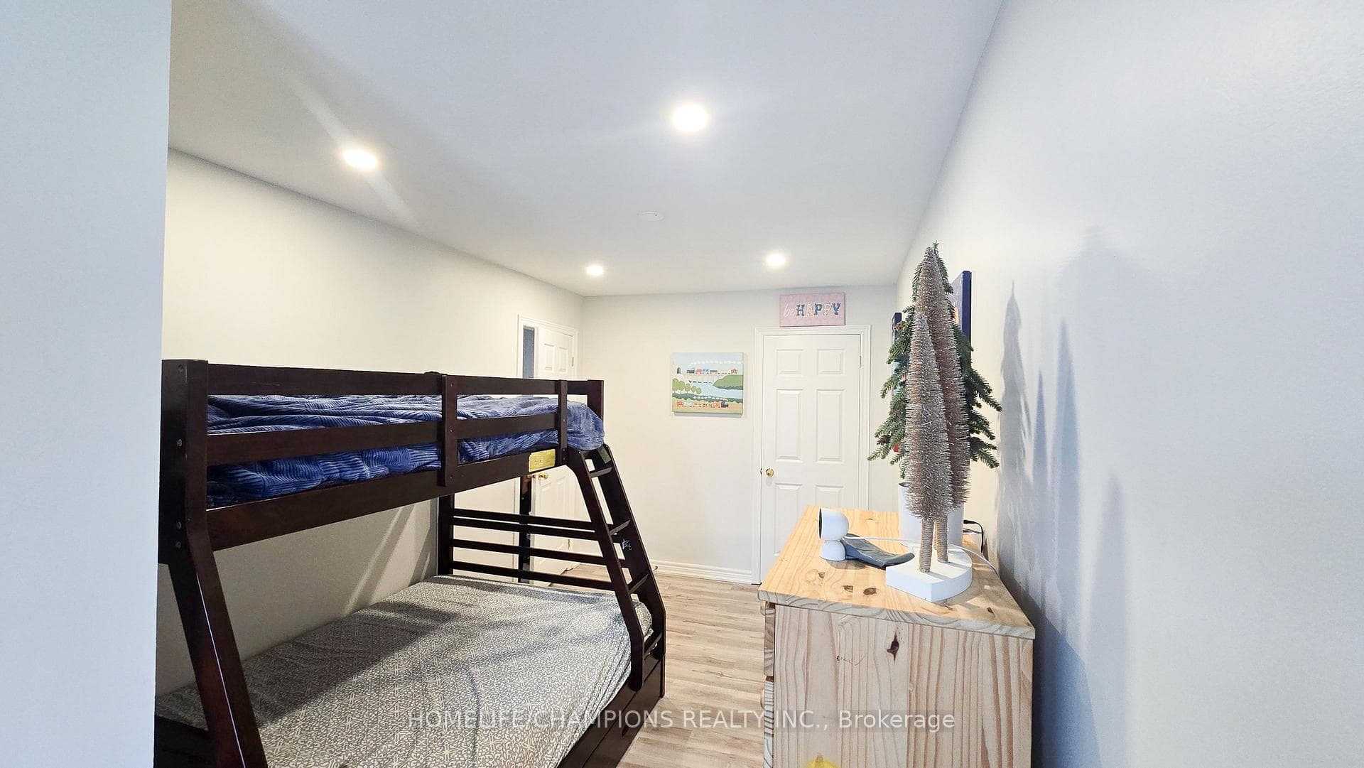 25 Archibald Street photo 19