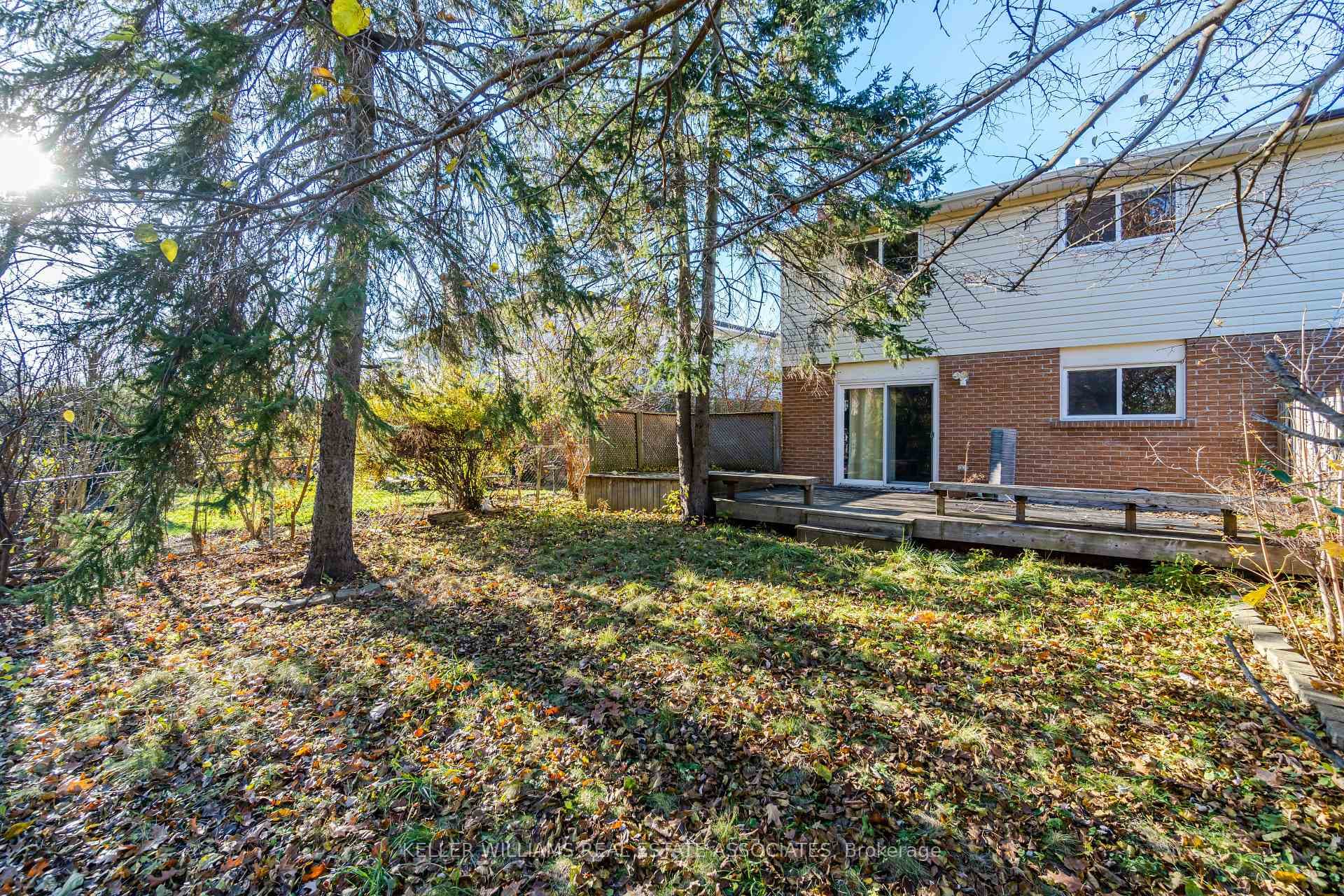 3301 Tallmast Crescent photo 26