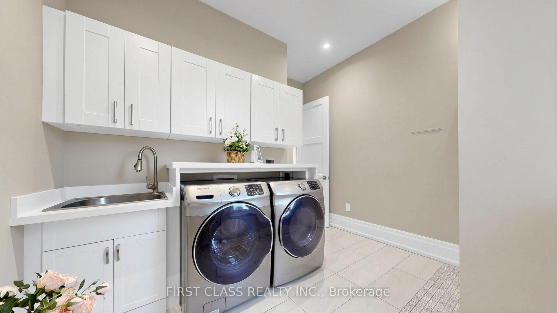 2194 ELMHURST Avenue photo 47