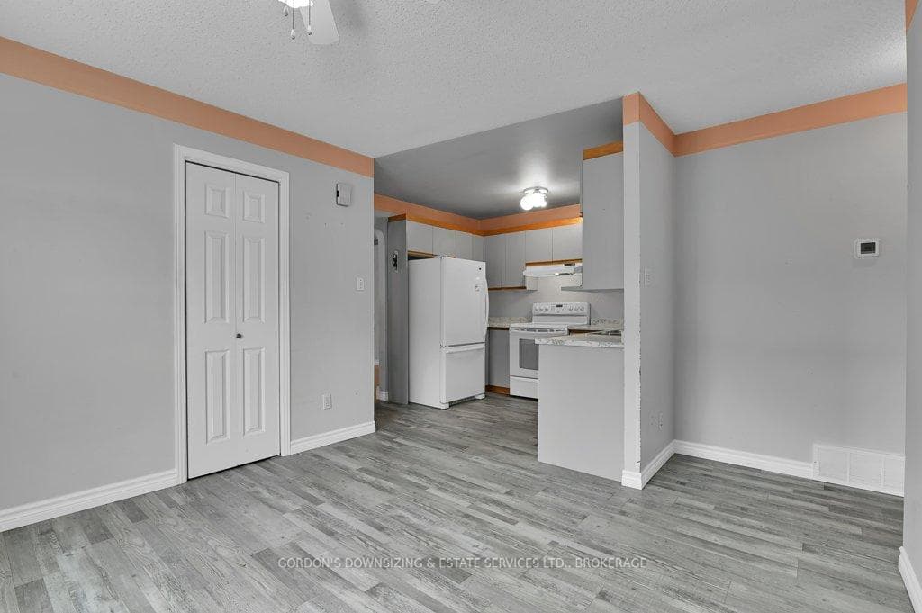 556 Jase Street photo 17